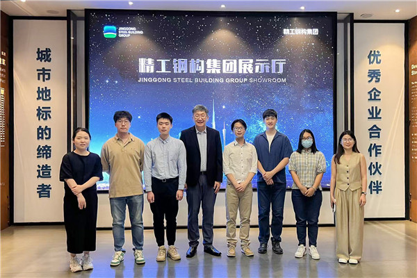 鹿明教授团队参观.jpg